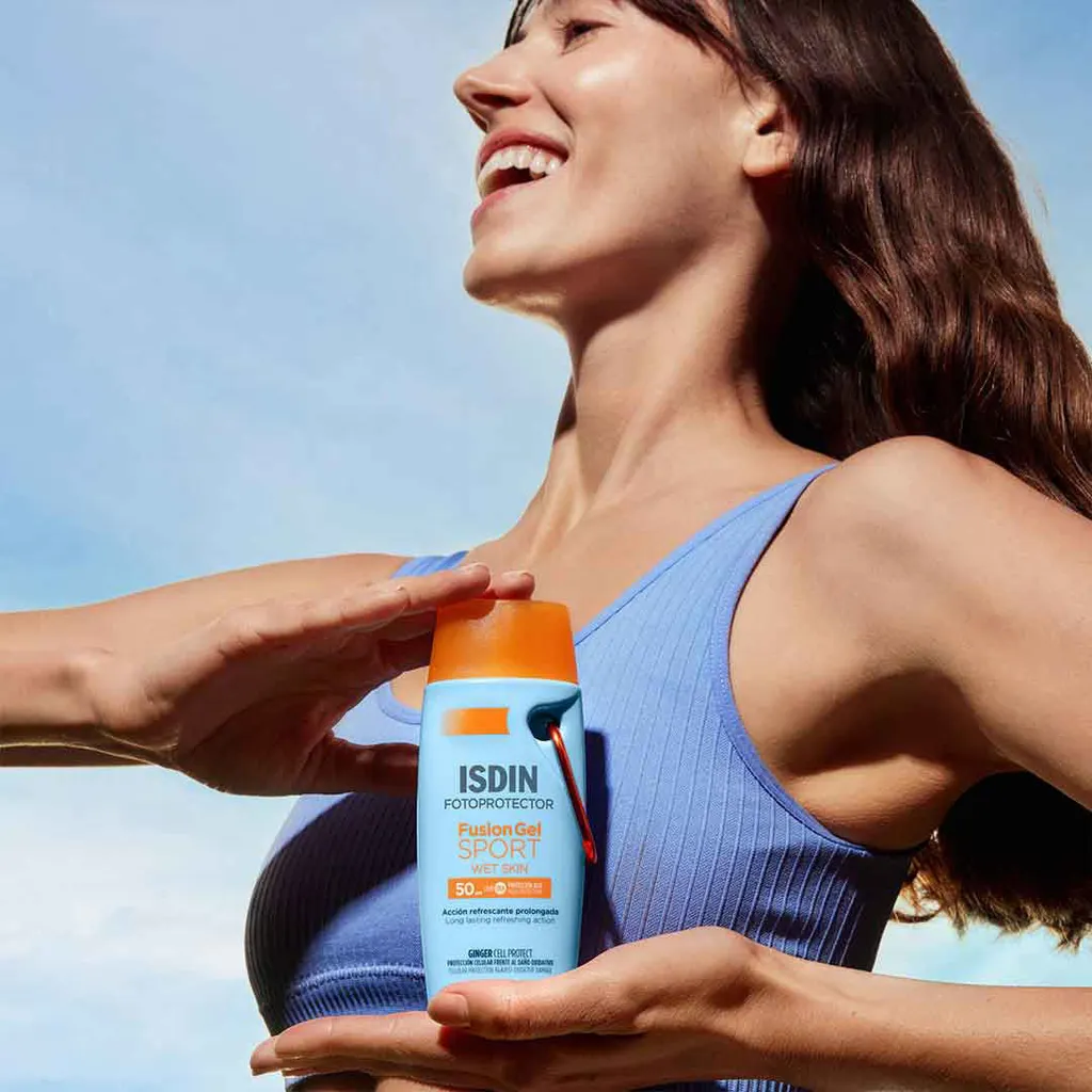 ISDIN Fotoprotector Fusion Gel SPORT Wet skin, zaščitni gel za telo pred soncem za športne aktivnosti - ZF50 (100 ml)