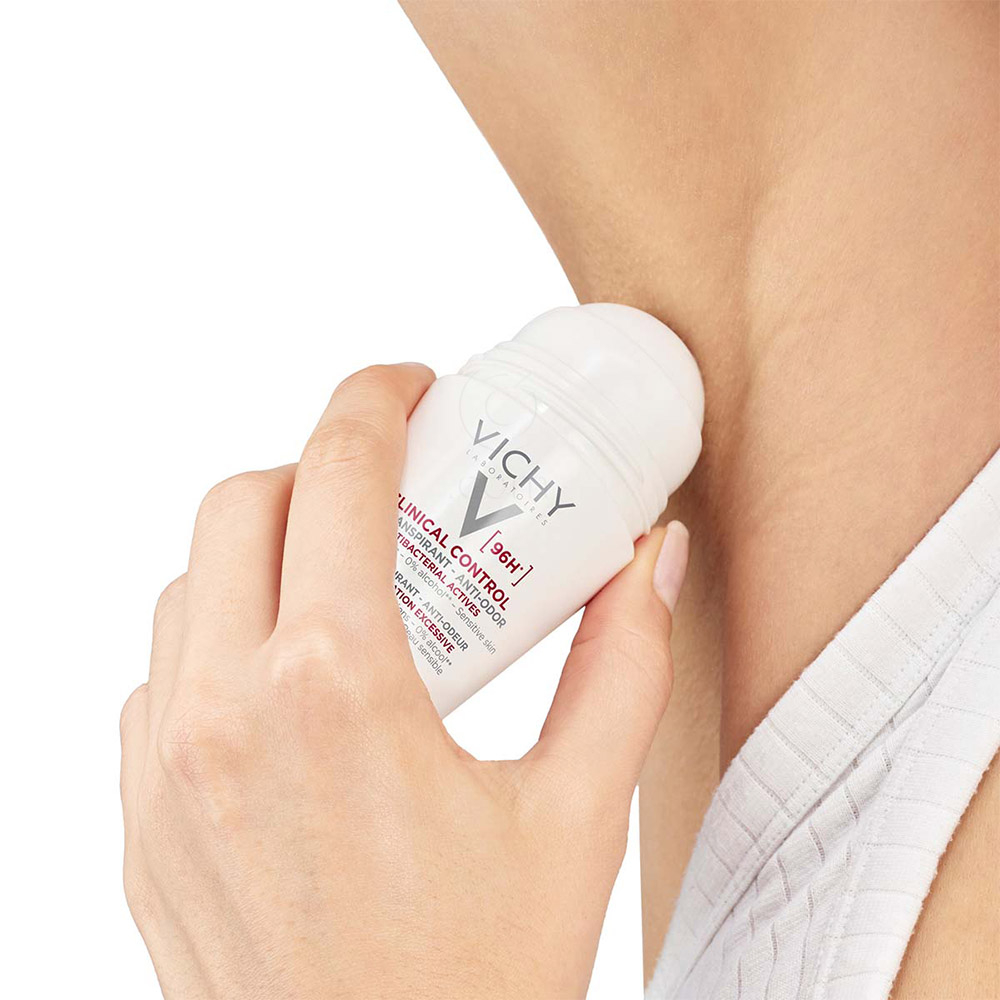 Vichy Clinical Control 96h Detranspirant, roll-on dezodorant proti neprijetnemu vonju - paket (2 x 50 ml)