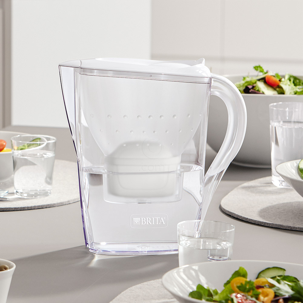 Brita Marella Cool, vrč za filtriranje vode - bel (2,4 l)