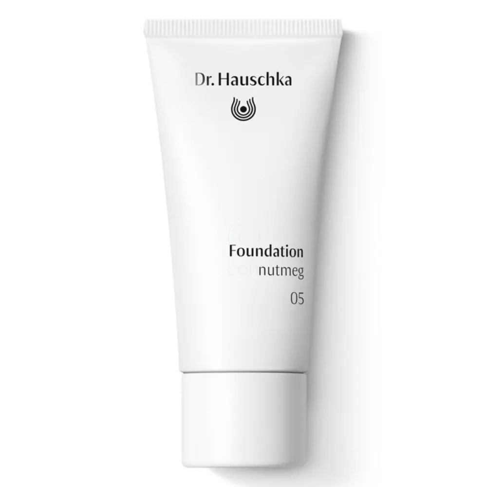 Dr. Hauschka, tekoča podlaga 03 - Kostanj (30 ml)