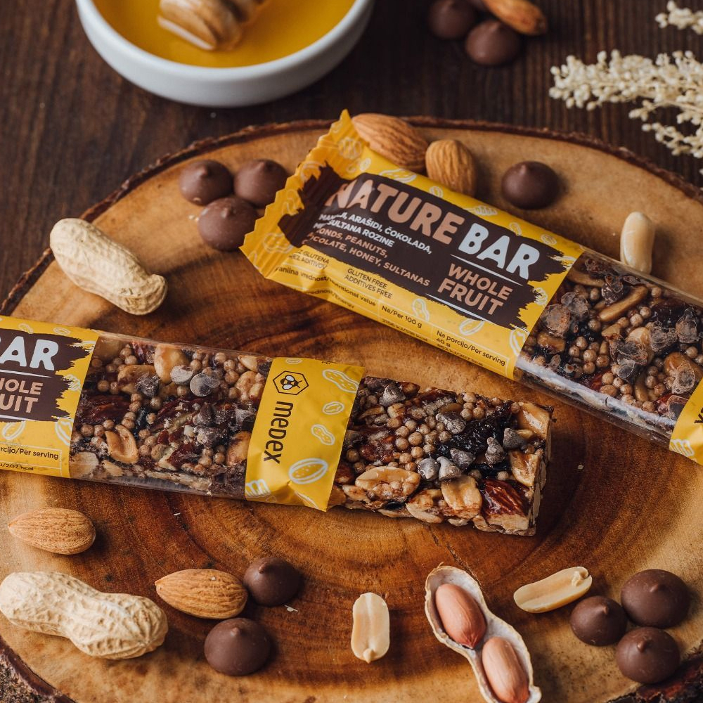 Medex Nature Bar, ploščica - rozine, med, čokolada, mandlji in arašidi (40 g)