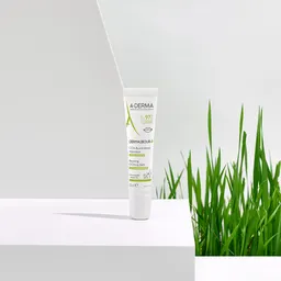 A-Derma Dermalibour+, obnavljajoči cica balzam za ustnice (15 ml)
