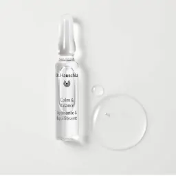 Dr. Hauschka, ampule za pomiritev in ravnovesje - nega občutljive kože (7 x 2 ml)