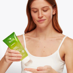 Rilastil Acnestil, čistilni gel (200 ml)