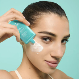 Rilastil Aqua Sensitive, lahka vlažilna krema za občutljivo kožo (40 ml)